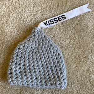 Kisses crochet hat. Newborn and 0-3 size